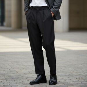 EUC Armani Size 44 (US32-33) Black Pleated Trousers!